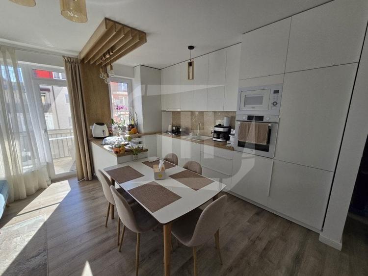 Apartament 2 camere cu finisaje de top, parcare, zona Petrom - 1