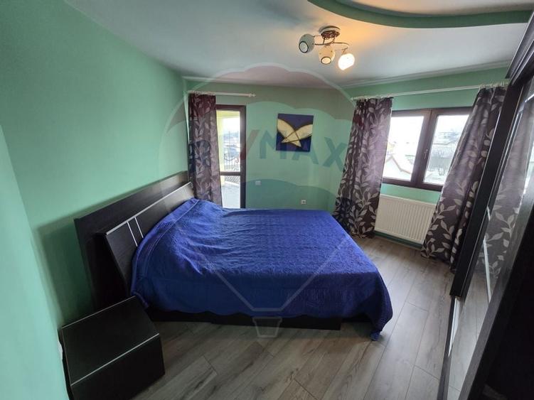 CASA SPATIOASA SI PRIMITOARE IN CENTRUL ORASULUI  AVRIG JUD,  SIBIU - 12