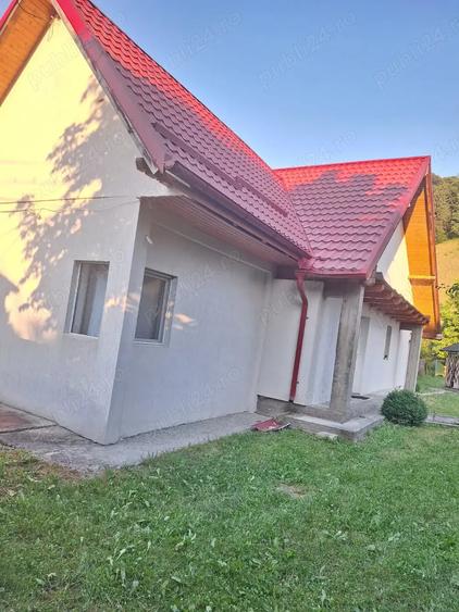 Vanzare casa de vacanta + teren in Moieciu de Jos(jud.Brasov) - 9