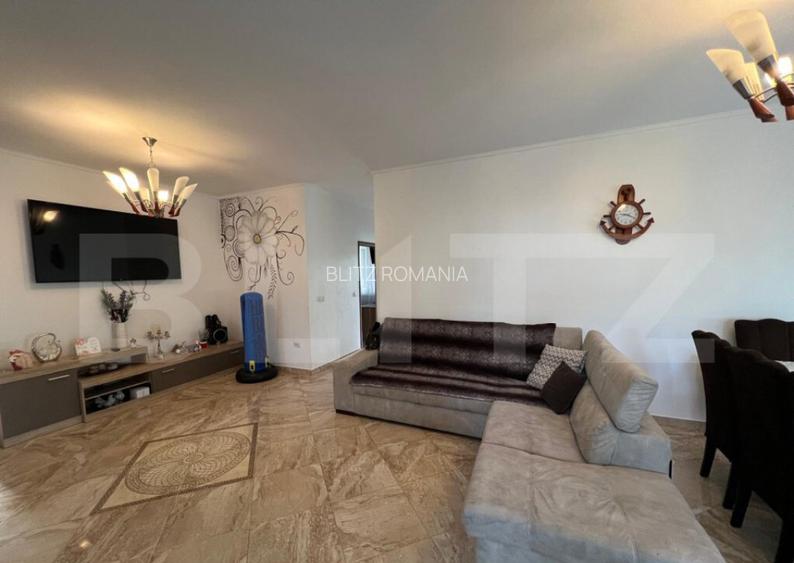 Casa, de vanzare, cu 4 dormitoare + garsoniera, 266 mp util Casa, de vanzare, cu 4 dormitoare + garsoniera, 266 mp util
