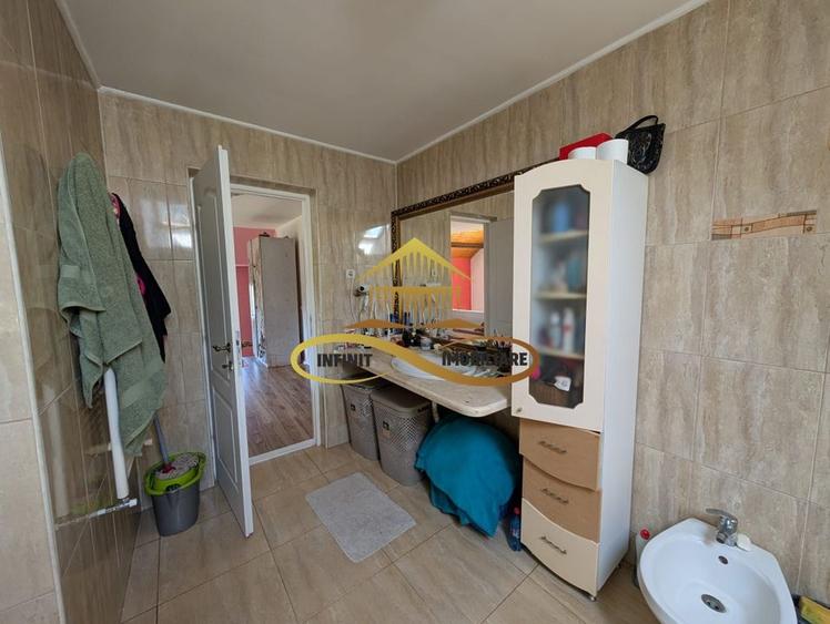 Casă &icirc;n Traian, poziție excelentă! - 25