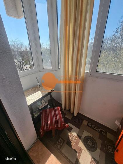 3 Camere la 3 minute Metrou Crangasi- Parc - Bloc Reabilitat - 1
