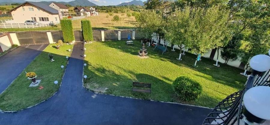 Vila de inchiriat la intrare in Bran pe termen nelimitat - 8