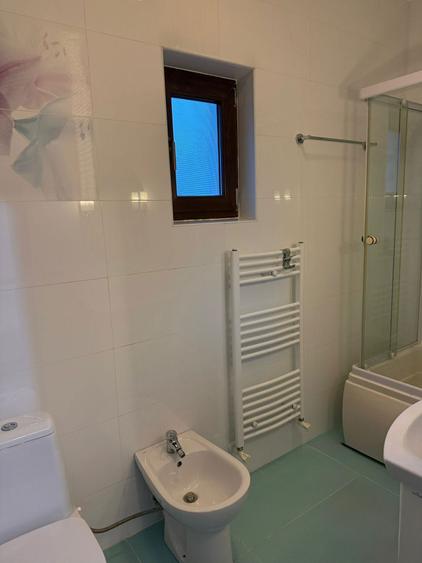 Apartament de 3 camere de vanzare - ultracentral- bloc nou- Craiova - 1