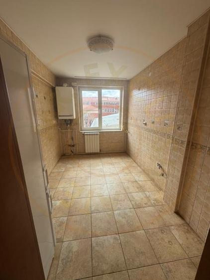 APARTAMENT 3 CAMERE - OCAZIE UNICA - 6