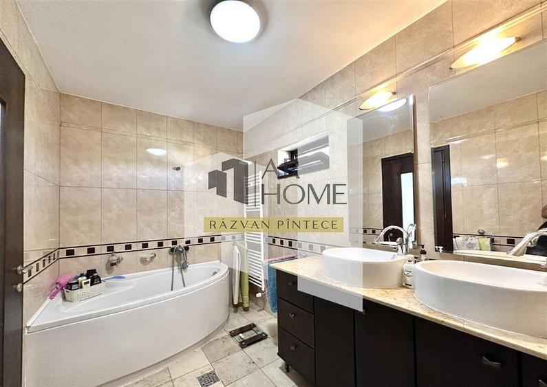 Proprietate impresionanta cu piscina interioara, zona centra - 3