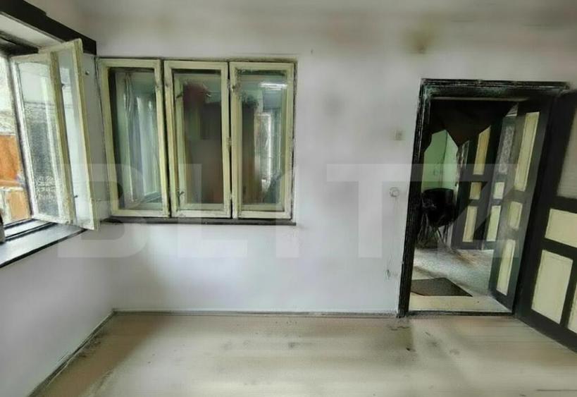 Casa ?araneasca cu 180 mp utili ?i teren de 1360 mp, A - 9