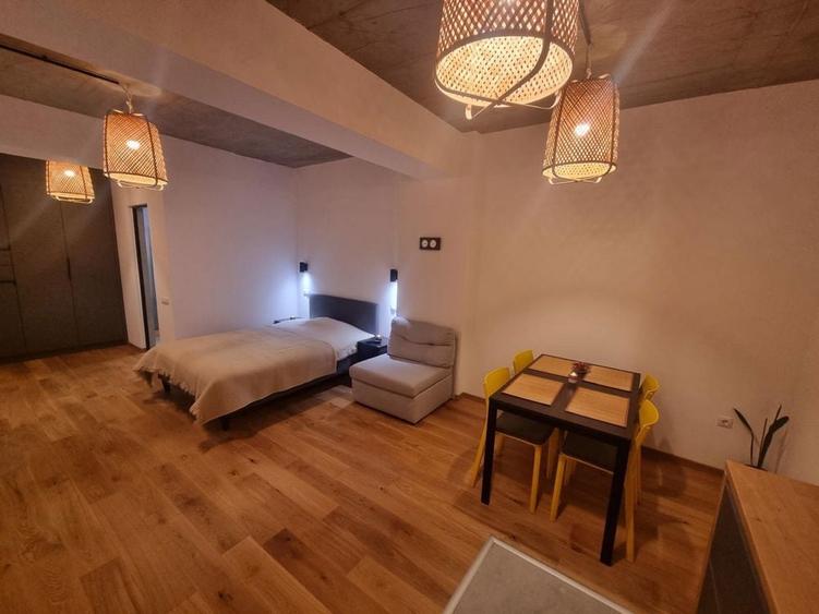 Spatiu de vanzare in Centrul Civic - 1