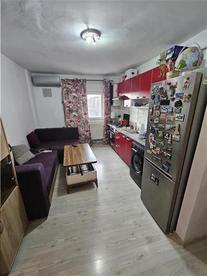 Apartament cu 2 camere decomandat în Energiei