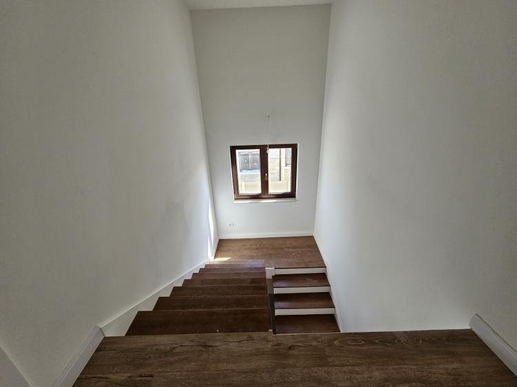 Case individuale noi, P+E, în Moșnița Nouă, locații excelente, comision 0% - 5