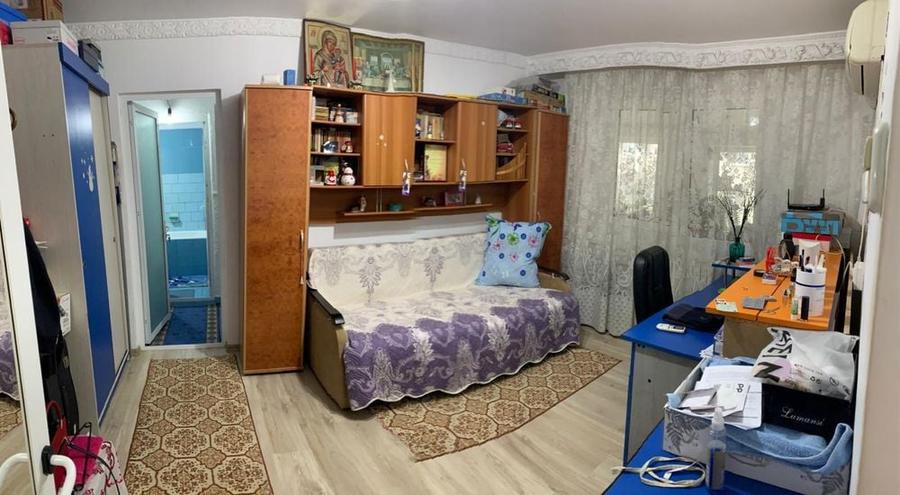 Apartament de vanzare - 4