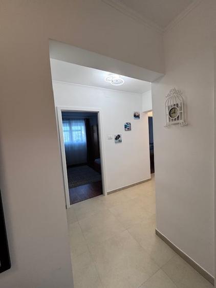 3 Camere decomandate-Metrou Raul Doamnei - 11