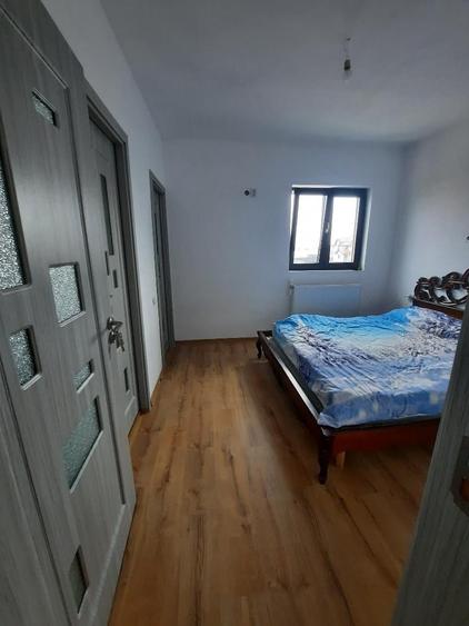 Casă individuală cu 5 camere cu Canalizare în Tărtășești