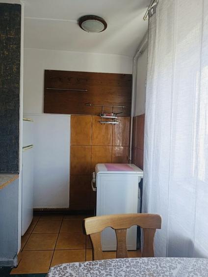 Apartament cu 2 camere decomandat, mobilat în Freidorf