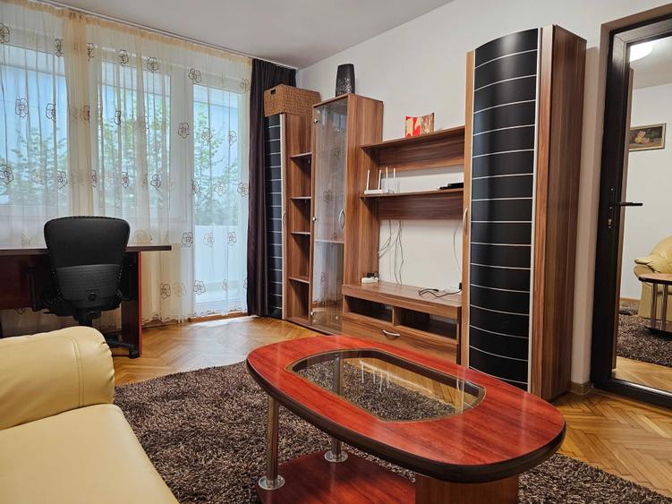 Apartament cu 2 camere decomandat în Dosu Bricii