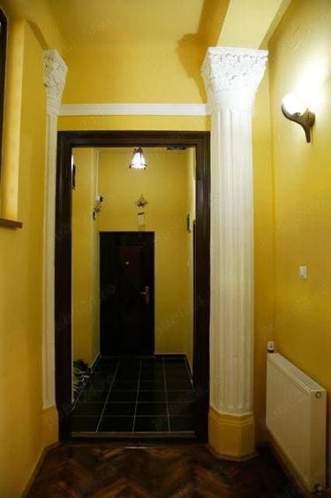 Apartament cu 5 camere decomandat în Elisabetin
