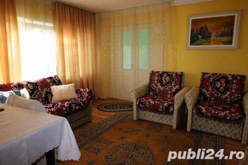 Casă cu 5 camere cu Teren 5000 Mp în Topolog