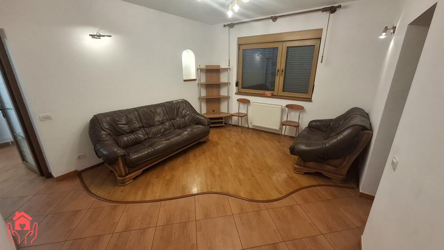 Apartament cu 6 camere semidecomandat, mobilat în Gara de Nord