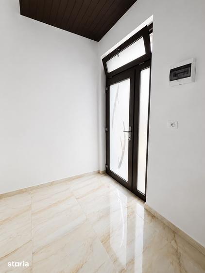 Casă cu 2 camere cu Teren 400 Mp în Central