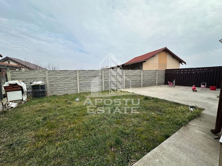 Duplex cu 4 camere cu Canalizare în Urseni