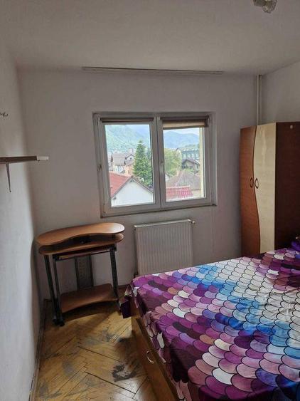 Apartament cu 2 camere decomandat, mobilat în Tractorul