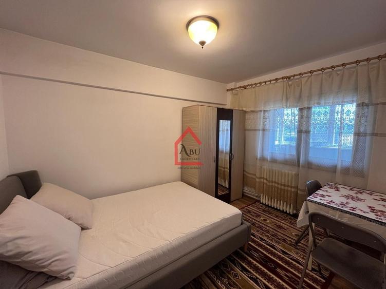 Apartament cu 2 camere decomandat, mobilat în Hala Centrală