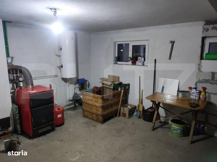 Casă cu 4 camere în Mitocu Dragomirnei