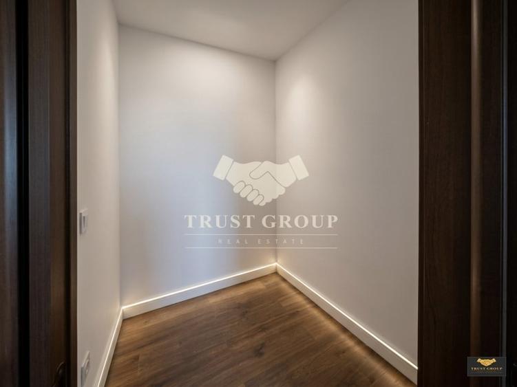 Apartament cu 4 camere decomandat în Herăstrău