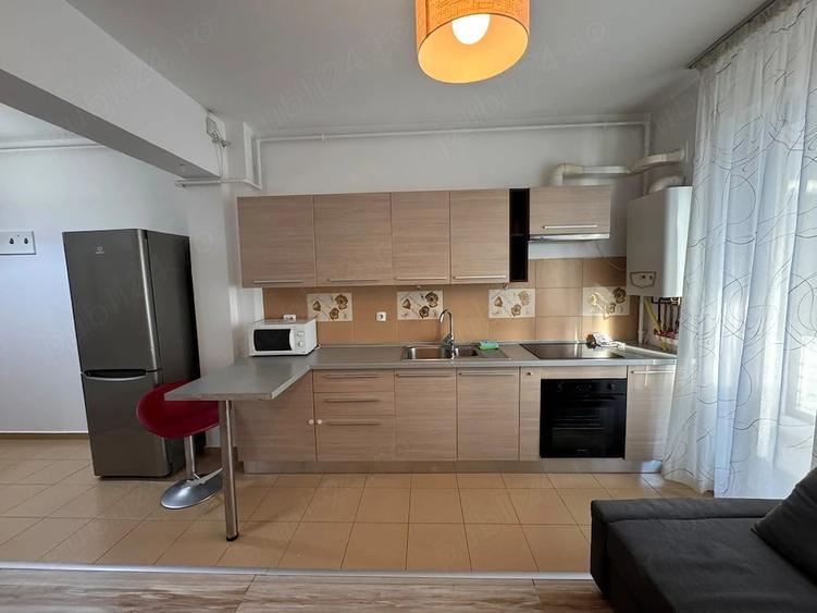 Apartament cu 3 camere decomandat în Rahova