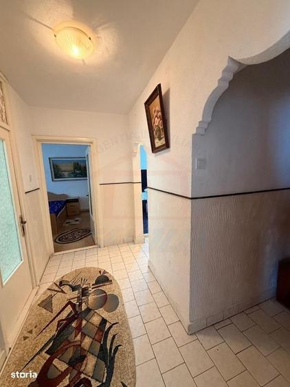 Apartament cu 2 camere decomandat în Sârbi