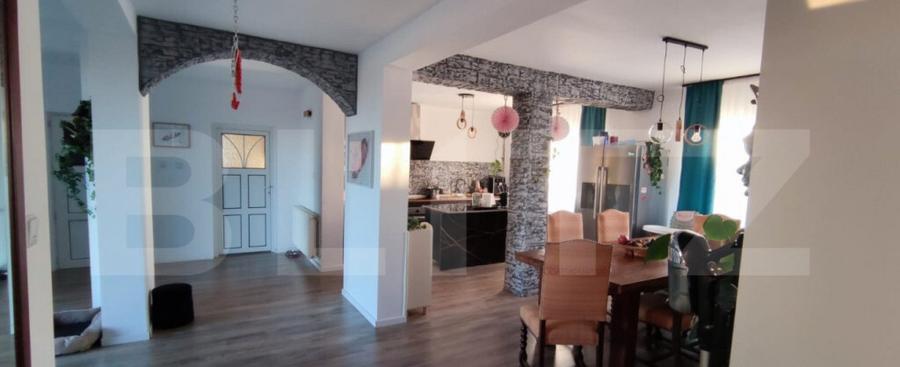 Casa cu 7 camere, 405 mp, in zona Decebal - 2