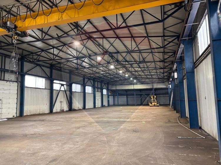 Spatiu industrial 1944mp hala,650mp birouri, platforma betonata 11000m - 1