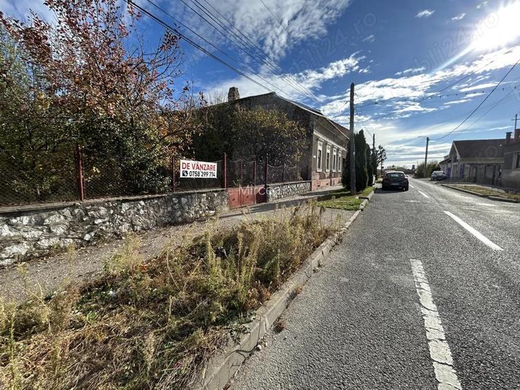 Vand teren ptr.constructie imobil,str.Cuza Voda,100 ml de faleza Muresuluist.720 mp.f.s.18 ml.