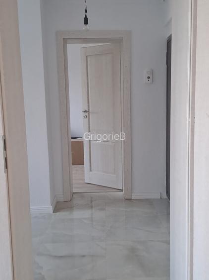 Vand apartament in Ineu, jud. Arad
