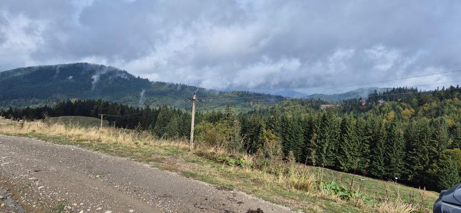 Teren deosebit in cadru de poveste langa cabana Diham, Glajerie - 6