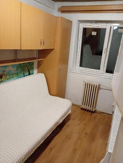 Vand garsoniera 12m2 gara,baie ,hol, camera,pre? negociabil 14.500 euro - 3