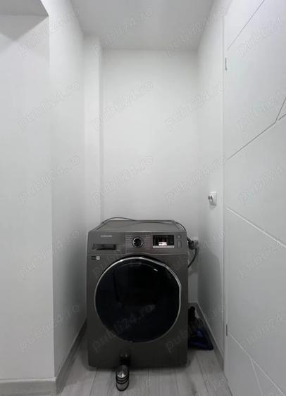 Vand apartament 3 camere complet renovat, etaj 5 10 - 10