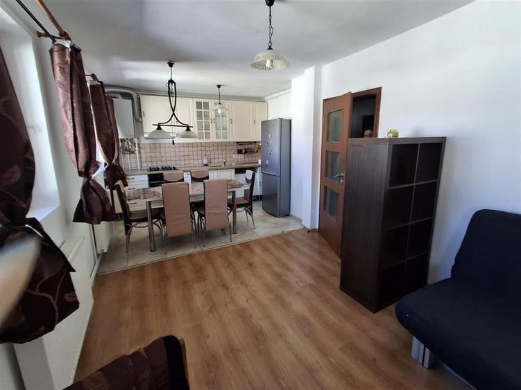 Apartament 3 camere 2 bai balcon zona Valea Aurie - 11