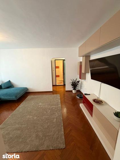 Apartament cu 3 camere decomandat, mobilat în Dristor