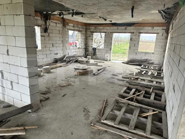 PROIECT CASA si TEREN INTRAVILAN GENEROS - 4