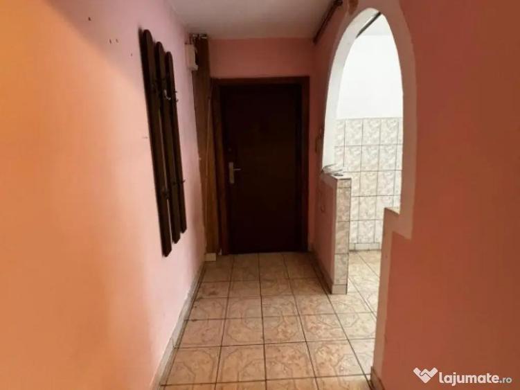 Dobrogei, 2 camere, decom., etaj 1 - 5