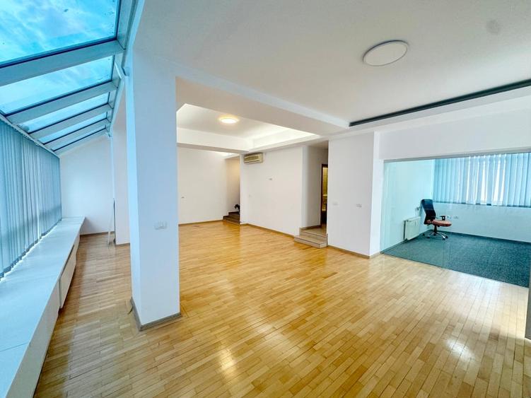 Bd Unirii apartament/birou  spatios  (110 mp+ terasa de 38mp) - 1