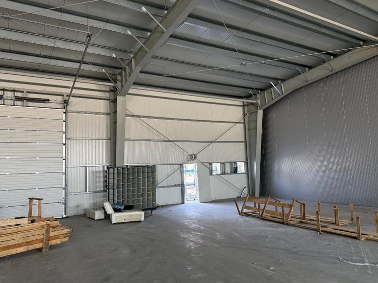 Spațiu industrial, de 850 mp, în Exterior Vest
