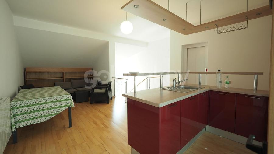 Vila nemobilata in complex cu piscina | 2 garaje - 20