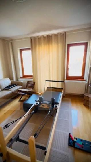 Vila de prestigiu in Aradul Nou Arhitectura premium, spa?iu generos ?i confort - 3