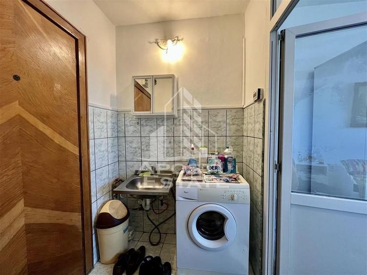 Garsoniera mobilata si utilata zona UMT - 6