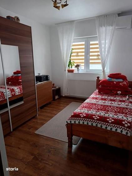 Apartament cu 4 camere de vanzare - 7