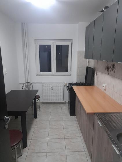 Apartament cu 2 camere decomandat în Turda