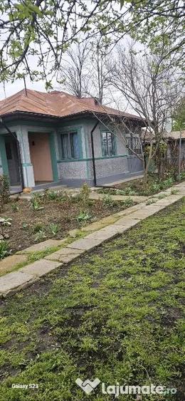Vand gospodarie casa si teren ,gradina - 2