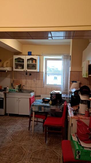 Vand Garsoniera spatioasa 41 mp mobilata - 2